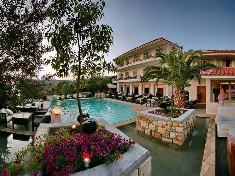 פלומרי Sandy Bay Hotel מראה חיצוני תמונה